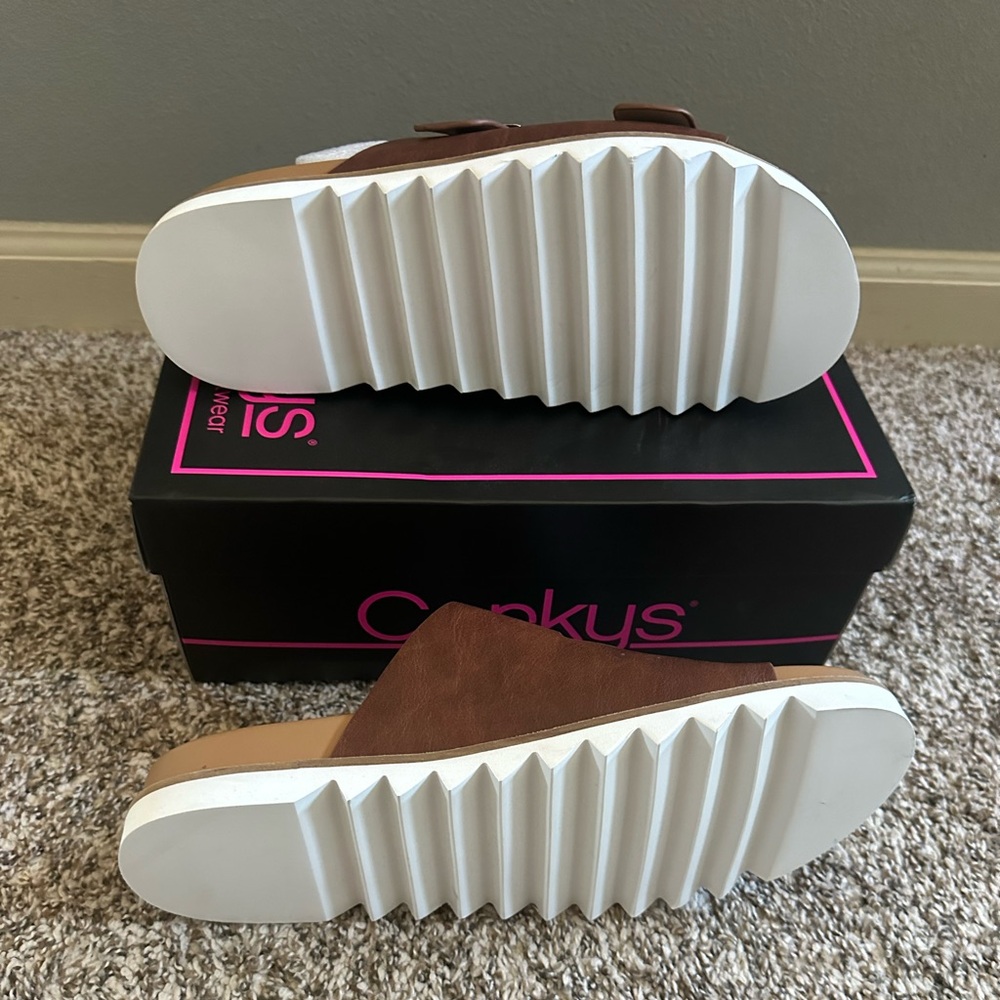 New Corkys buckle sandals - Picture 4 of 4